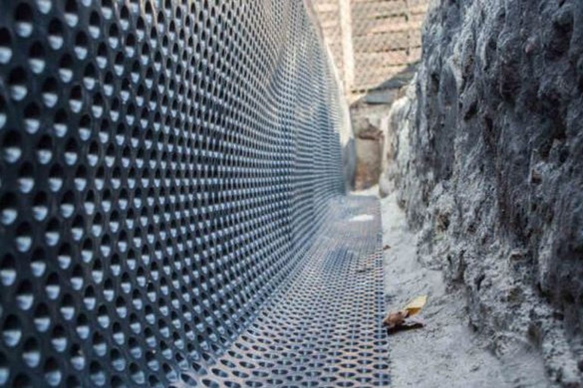 RetainingWall